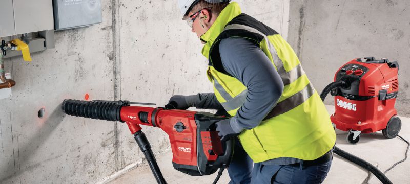 TE 70-ATC/AVR Rotary hammer Very powerful SDS Max (TE-Y) rotary hammer for heavy-duty drilling and chiselling in concrete Applications 1