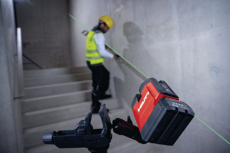 PM 20-CG 12V Plumb and cross line laser Green beam combi-laser with 2 lines and 5 points for plumbing, levelling, aligning and squaring (12V battery platform) Applications 1